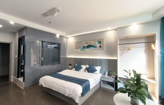 Napo Huapeng Business Hotel