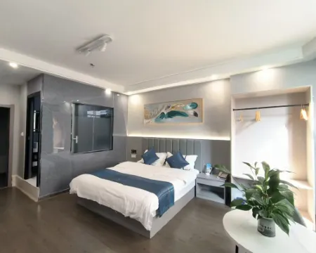 Napo Huapeng Business Hotel Hotel di Napo County