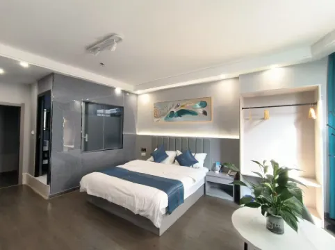 Napo Huapeng Business Hotel