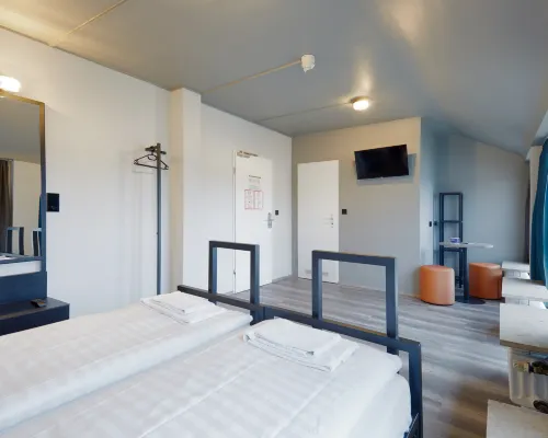 a&o Düsseldorf Hauptbahnhof Hoteles cerca de Stadttor