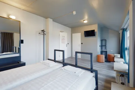 a&o Düsseldorf Hauptbahnhof Отели рядом с достопримечательностью «Stadtmuseum»