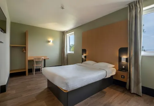 B&B HOTEL Niort Marais Poitevin Est