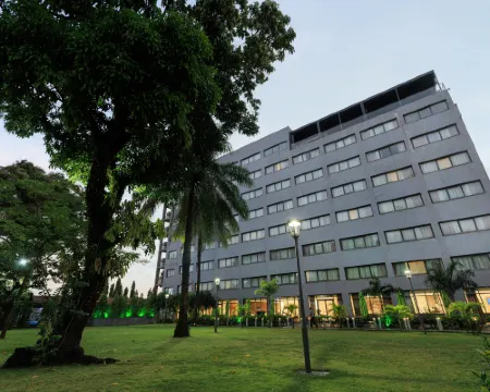 Riviera Royal Hotel Hotels in Conakry