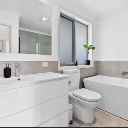 Nicolas Escape panoramic views luxury and space