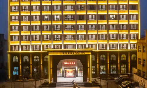Royal Garden Hotel