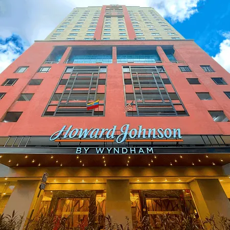 Howard Johnson by Wyndham Kuala Lumpur 118 Отели рядом с достопримечательностью «Национальная мечеть»