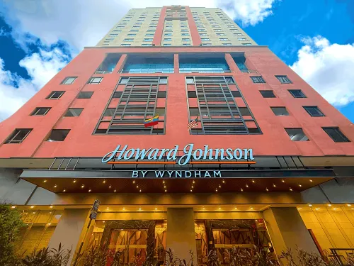 Howard Johnson by Wyndham Kuala Lumpur 118 - Bathtub