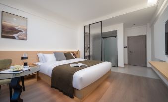 Yunbao Smart Hotel, Dali High-speed Railway Station, Erhai Park Branch