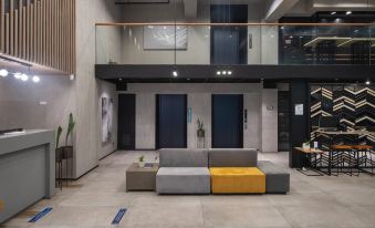 Jet Hotel