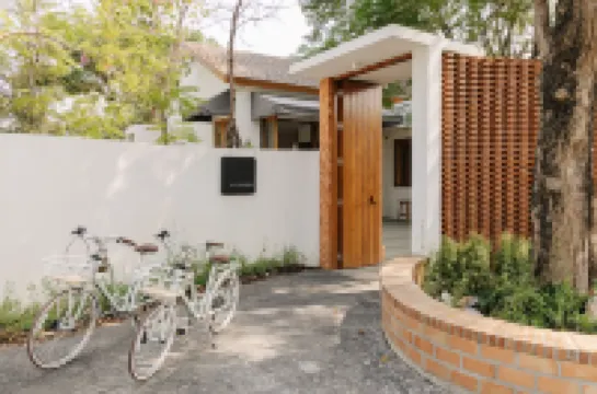 ดาวนับพัน Baan Phandao