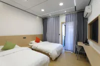 Shu • Su Homestay (Hongshan Lake Anshun Ancient City Historical and Cultural Street)