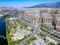 若寓リゾートホテル(泰安旧街愛琴海ショッピングパーク) 泰安のホテル