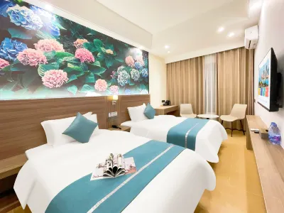Zhaoqing Lizhi Hotel (Jinli Cultural and Sports Activity Plaza) Отели рядом с достопримечательностью «Площадь Нового Таймса Кингли»