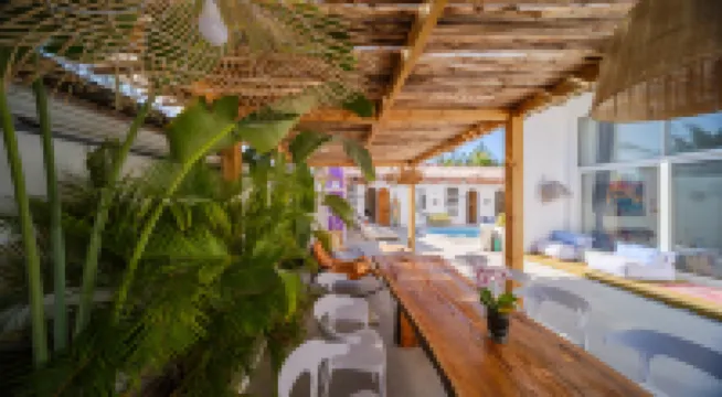 万寧Harbor民宿 新潭湾周辺のホテル