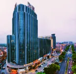 Circular Smart Hotel (Zhongshan Ancient Town Weimin Lighting City Branch) Отели рядом с достопримечательностью «Shuiyue Temple (Beihaiwei Street)»