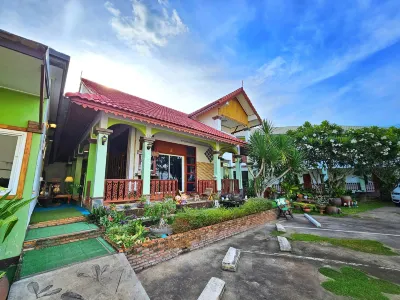 Khunnampheung Apartment Hotels near Wat Nong Phai