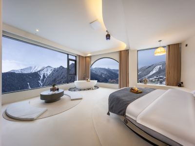 Qianyu Cloud Lodge · Oxygen-Supply Smart Mountain Stay