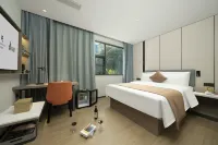 Rezen Proyal  Hotel (Guangzhou TaiKoo Hui Tiyuxi Road Metro Station) Hotels in Guangzhou