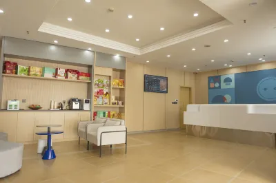 Homeinn Hotel (Chengde Bishu Shanzhuang Dutongfu Street)