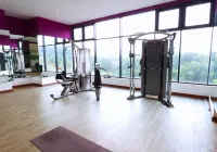Spacious Apartment Walk to IOI City Mall Putrajaya Free Parking - Gym