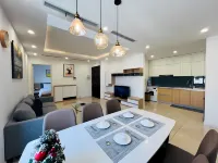 [Business-Ready] Vinhomes Dcapitale Apartment - By VN Stay Hotel di Cầu Giấy
