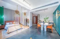 Meizhou Ketiantian Zizai Yaju