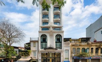 22Land Cloud Hotel