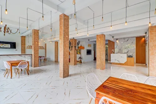 Townhouse Oak Legian Near Legian Beach Formerly Sayang Maha Merta Öffentliche Flächen Photos