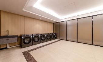 Jingjiucheng Grand Hotel (Dongguan East Station)