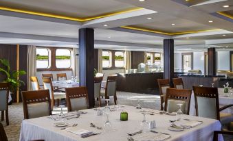 Mövenpick MS Royal Lily Nile Cruise