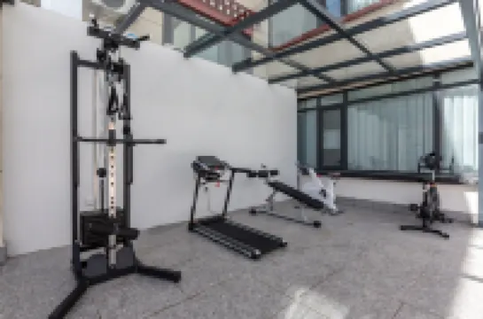 Echarm Hotel (Lhasa Municipal Government Tibet University)