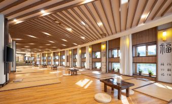 Huanren Longxing International Hotel
