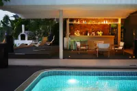 Liujian Qingshe Hotel