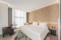 Luxseven Hotel