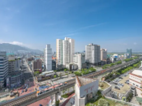 艾爾莫門託沙上公寓飯店 Apple Outlet附近的飯店