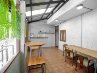 Siam Breeze Inn (Self check-in) Hotel in zona Tempio Wat Suthiwararam