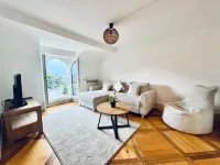 Historic House - Montreux - Lake & Mountains - BBQ Hotels in Monthey