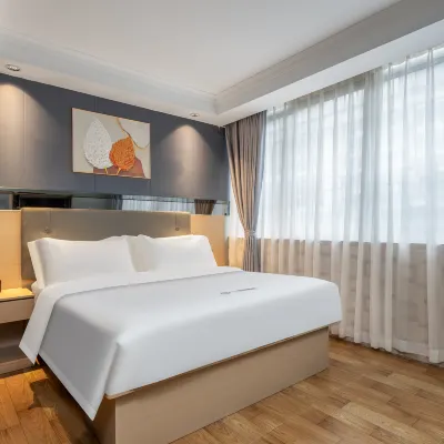 yimi Hotel (Guangzhou Gangding Subway Station Taikoo Hui Branch) Hotels near Tian He