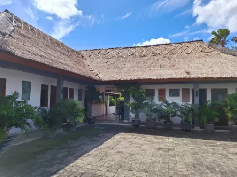 Balinea Holiday Home