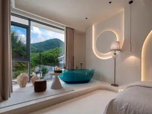 花築·明月溪客·恆溫泳池·山野溯溪度假民宿（月亮灣景區店）