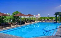 Belmont Hotel Manila near NAIA Terminal 3 MNL - pantai