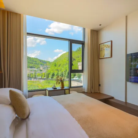 Spruce Xiaozhu Homestay (Huangguoshu Waterfall Scenic Area Branch)