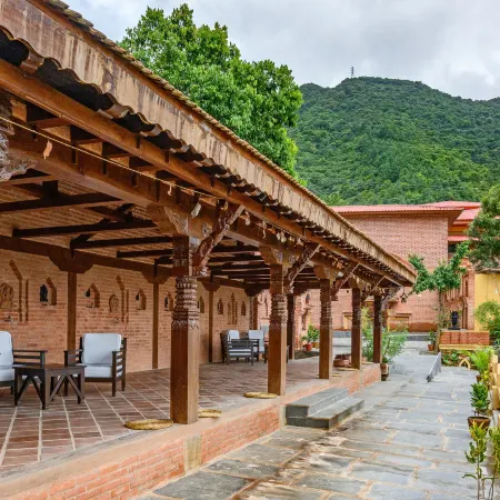 Jungle Mahal Wellness Resort