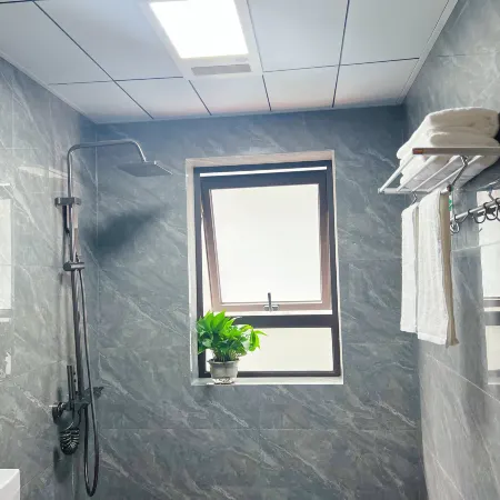 Li Jiarong Suolang Homestay