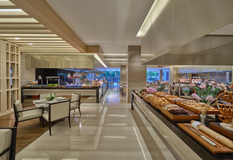 2. Hilton H..