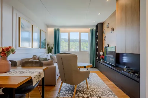 Modern Harmony -Your Luxury Retreat