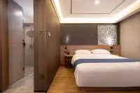 G·Garden Hotel (Nanchang Railway Station Bayi Square) Hotels near Shengjin Tower