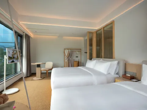 Zhangjiajie Ruyuan Homestay (Wulingyuan Landmark Store, National Forest Park)