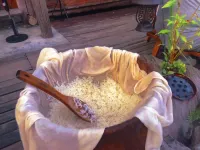 Tujia Diaojiaolou Ancient Village Homestay (Lichuan) 리촨 호텔