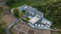 Yinju Xiangli Zuoshouxiang Homestay Hotels in Shiquan
